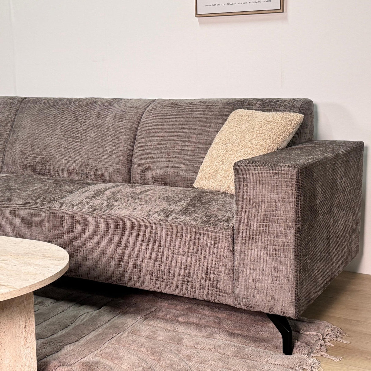 Divano angolare con chaise longue in tessuto ciniglia tortora Manon - sinistra