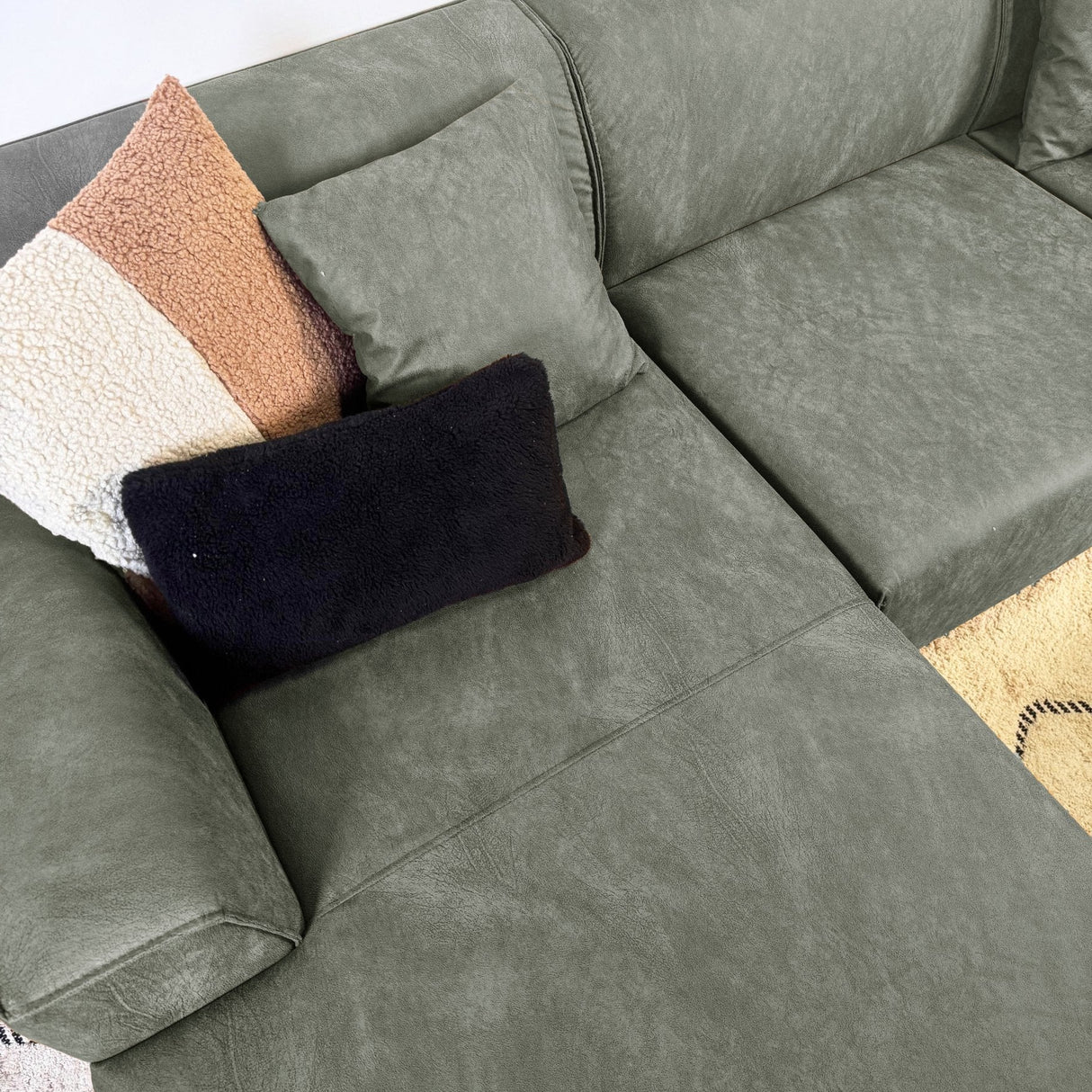 Divano angolare con divano lounge compatto in microfibra verde Davidson - sinistra