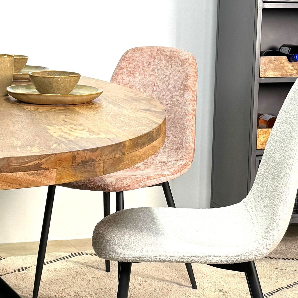 Set di 4 sedie da pranzo scandinave in tessuto ciniglia rosa antico Swift - Senza braccioli