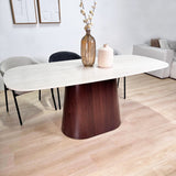 Meubelsets - Complete Meubelset: Lea Eettafel Sintered Stone Marmerlook Travertine - Walnoot Frame + 4x Lisa Eetkamerstoelen Bouclé Zwart - Dimehouse