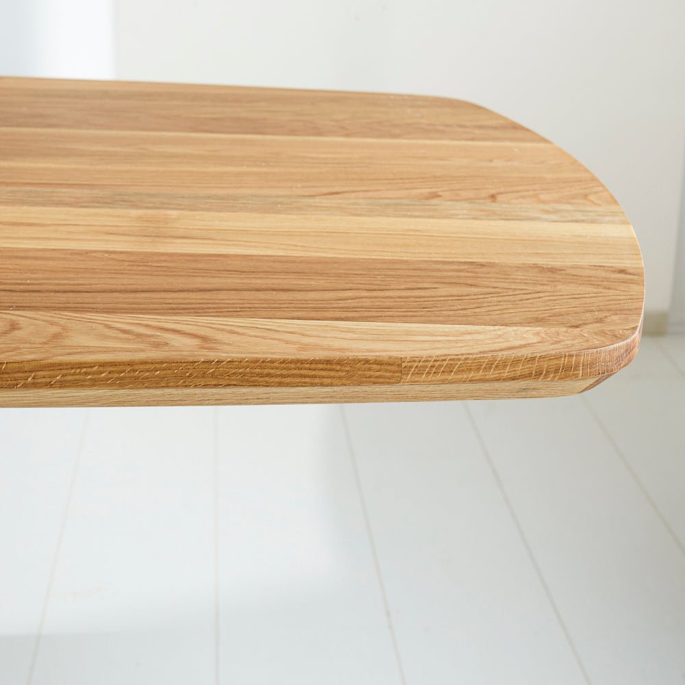 Eettafels - Eettafel Mikkel Eikenhout Deens Ovaal Matrix Frame Klein - Dimehouse