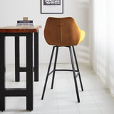 Sgabello da bar Elise Velluto Dimehouse Cognac LxPxH 95x59x57 Velluto Foto atmosferica diagonale vista posteriore