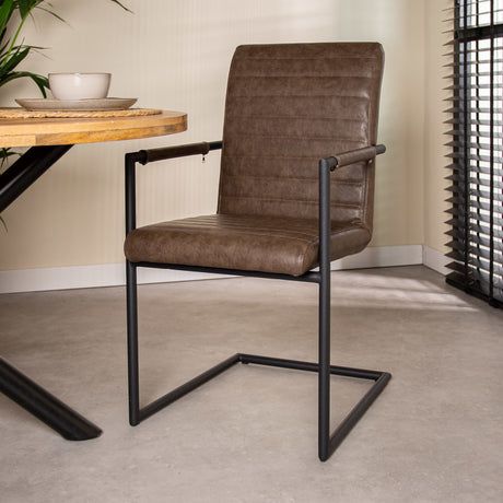 Sedia per sala da pranzo Bras Dimehouse Taupe LxWxH 73x59x58 Ecopelle Foto atmosferica vista frontale diagonale