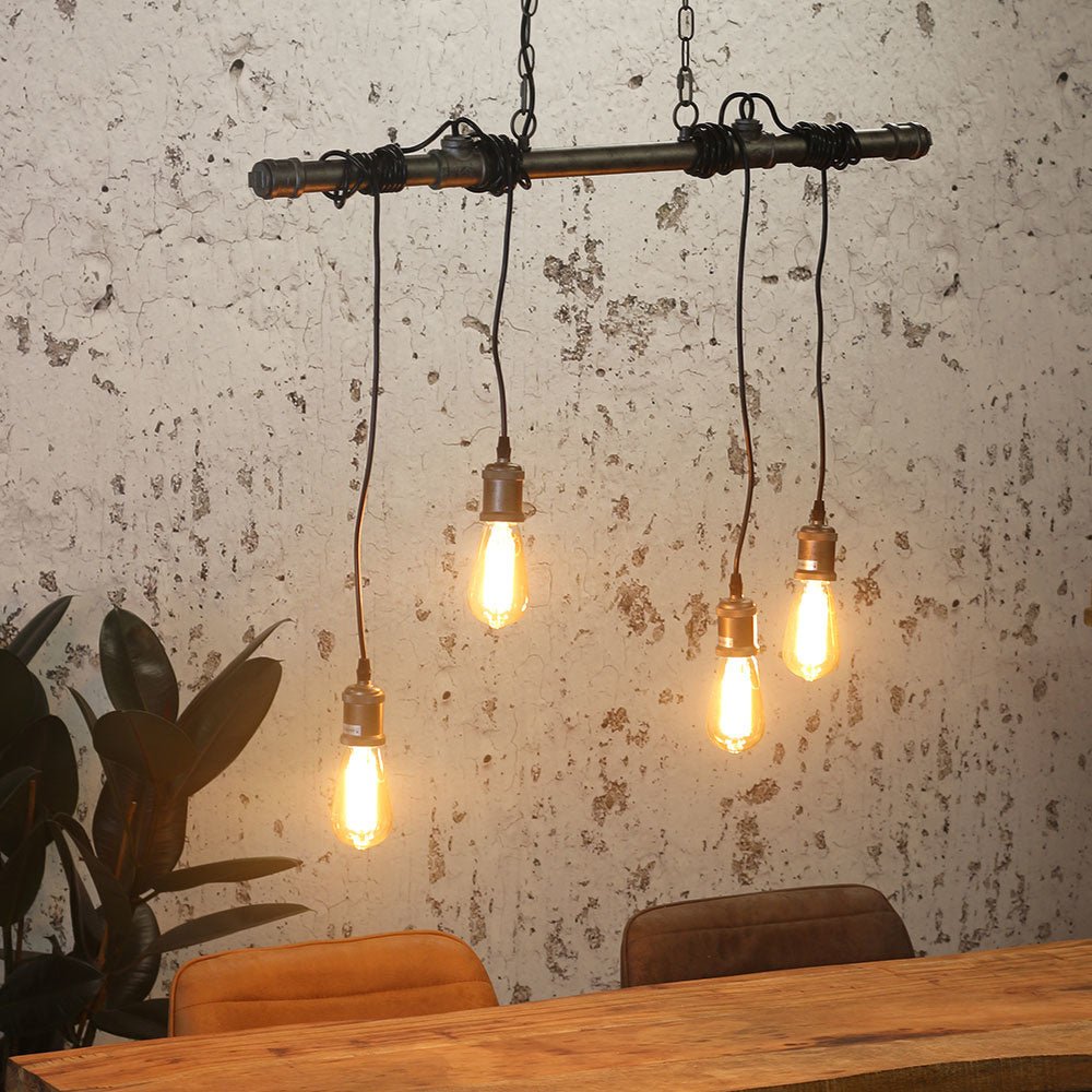Lampada a sospensione Bray Dimehouse Grigio LxPxA 89x15x8 Metallo Foto atmosferica vista frontale diagonale