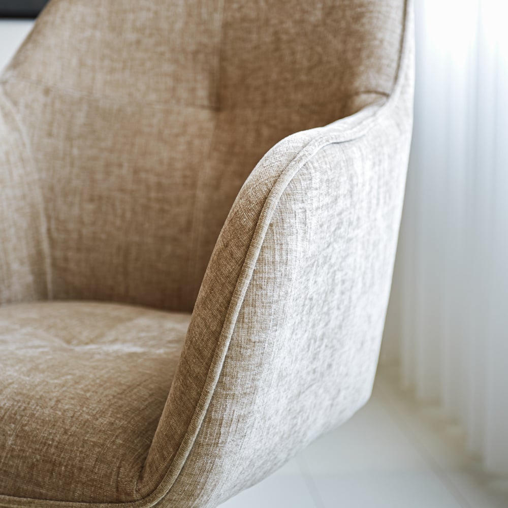 Sedia per sala da pranzo Camiel Dimehouse Beige LxPxH 62x61x54 Tessuto Dettaglio fotografico atmosferico