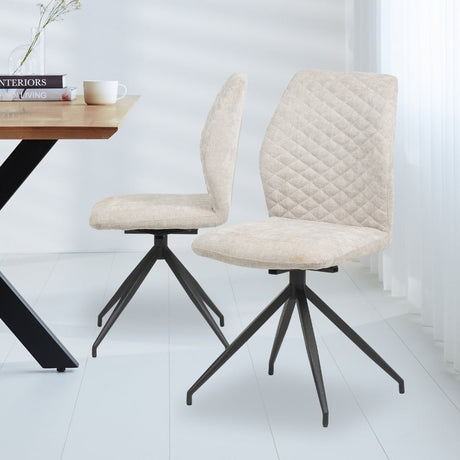 Sedia per sala da pranzo Charly in ciniglia Dimehouse Grigio chiaro LxLxH 67x60x51 Tessuto Foto suggestiva vista diagonale frontale