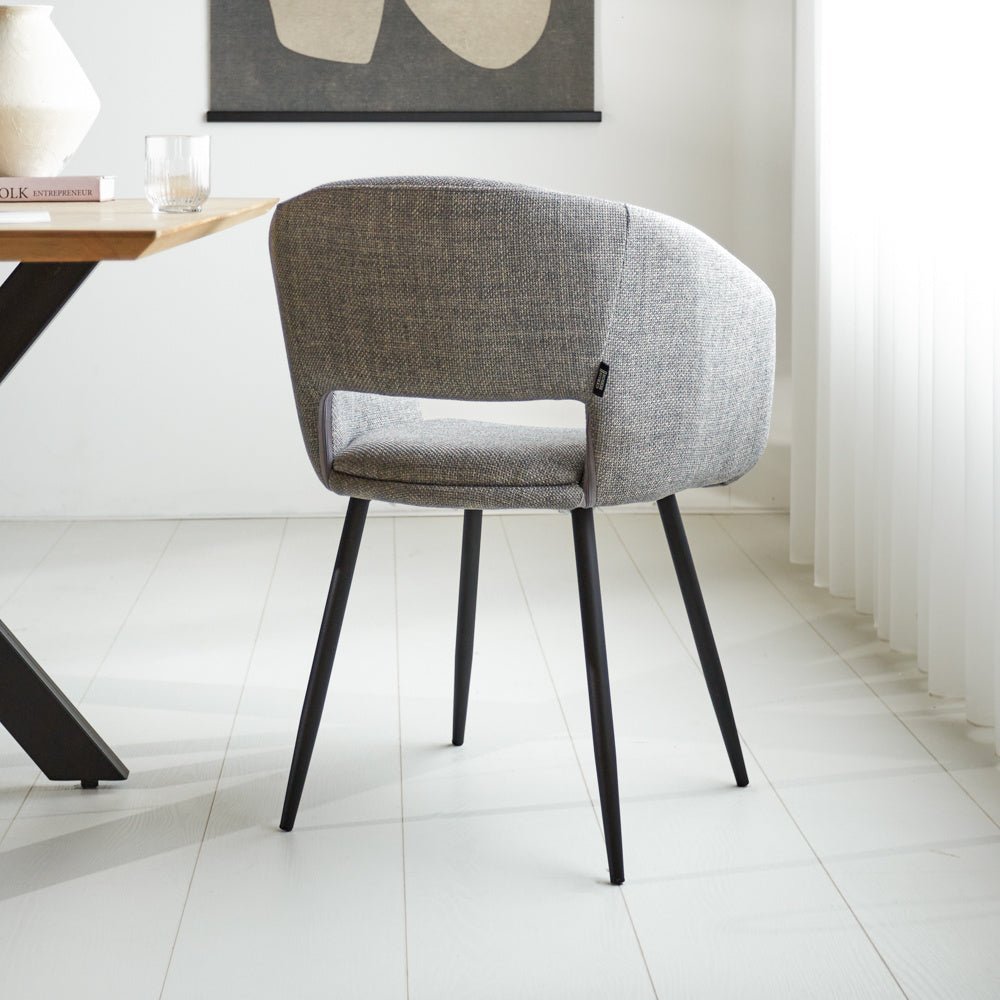 Sedia per sala da pranzo Don Dimehouse Grigio LxPxH 60x56x56 Tessuto Foto atmosferica diagonale vista posteriore