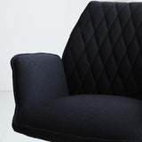 Sedia per sala da pranzo Novan bouclé Dimehouse Nero LxPxH 67x59x57 Tessuto Dettaglio fotografico atmosferico