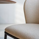 Sedia per sala da pranzo Tess Dimehouse Beige LxWxH 65x62x56 Tessuto Dettaglio fotografico atmosferico
