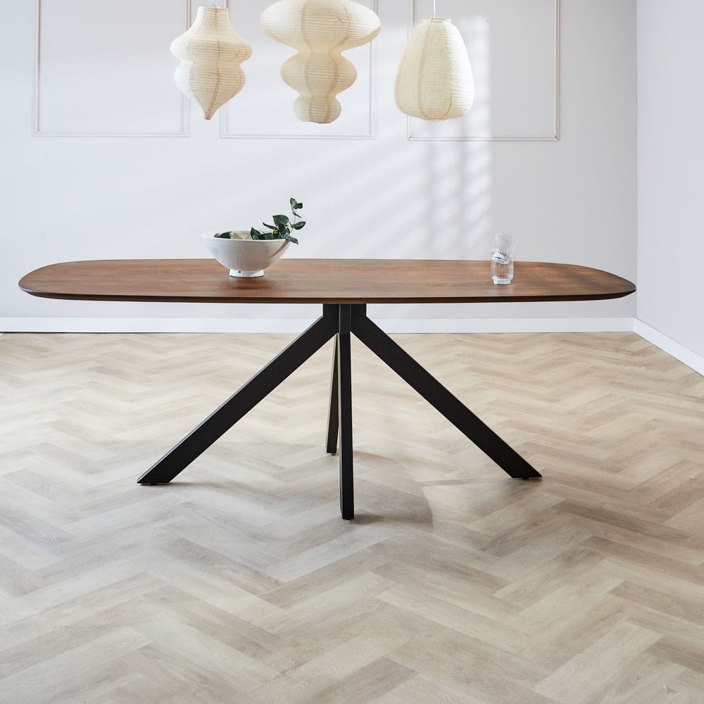 Tavolo da pranzo Parigi Dimehouse Marrone LxPxH 225x105x8 Legno di acacia Dettaglio fotografico atmosferico