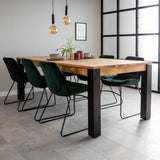 Tavolo da pranzo Kansas Dimehouse Marrone LxPxH 228x108x25 Legno di mango Foto atmosferica vista frontale diagonale