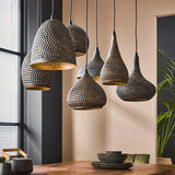 Lampada a sospensione Kristin DH Interior Marrone LxLxH 91x45x36 Marrone nero Foto atmosferica vista frontale diagonale