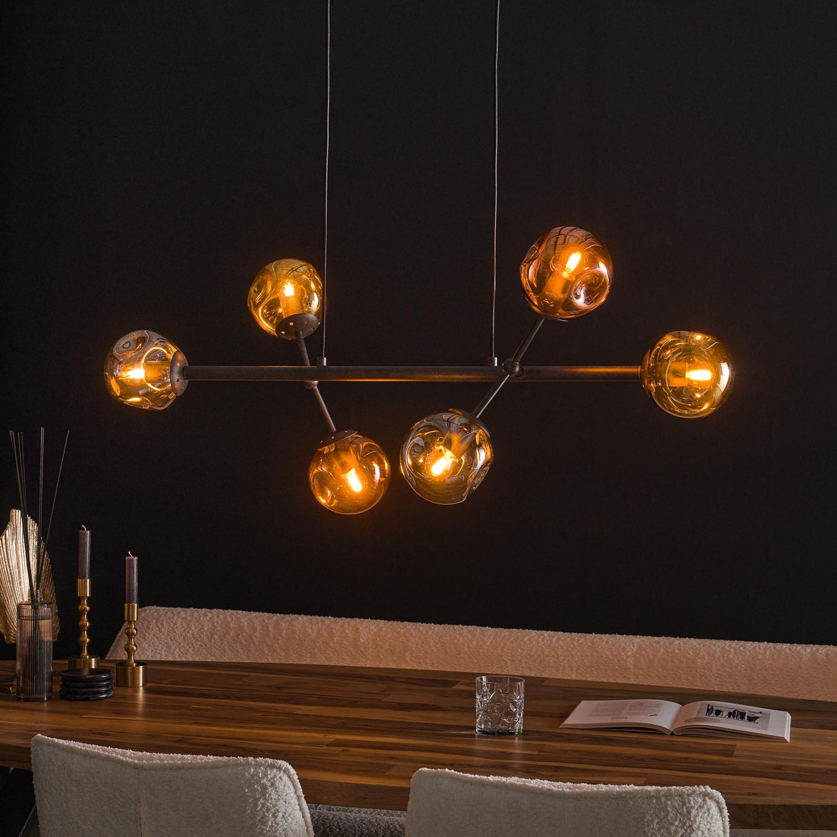 Lampada a sospensione Kaja DH Interior Nero LxLxH 111x50x21 Metallo Foto atmosferica vista frontale diagonale