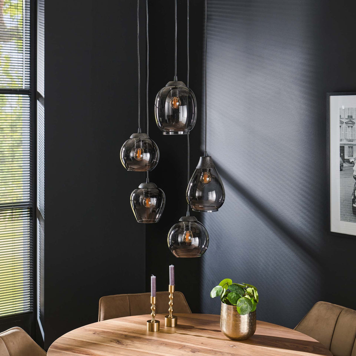 Lampada a sospensione Felien Cromo DH Interno Cromato LxLxH 150x43x43 Vetro Foto atmosferica vista frontale diagonale