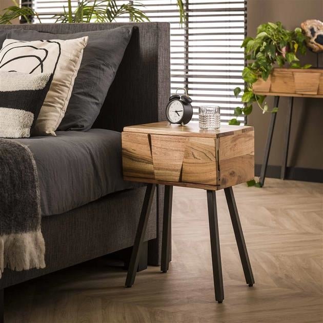 Comodino Damon DH Interior Acacia LxLxH 60x40x30 Legno di acacia Foto atmosferica vista frontale diagonale