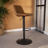 Sgabello da bar Jason Dimehouse Cognac LxPxH 82x52x39 Ecopelle Foto atmosferica vista laterale