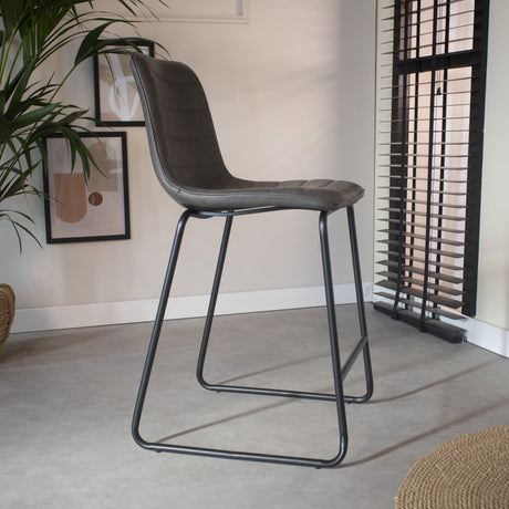 Sgabello da bar Mark Ecopelle Dimehouse Antracite LxPxH 79x65x54 Ecopelle Foto atmosferica vista laterale