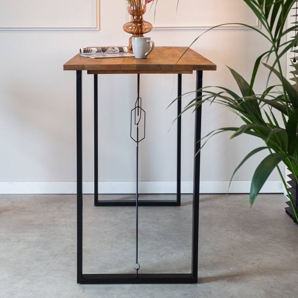 Tavolo da bar Las Vegas Dimehouse Marrone LxPxA 135x75x7 Legno di mango Vista laterale della foto suggestiva