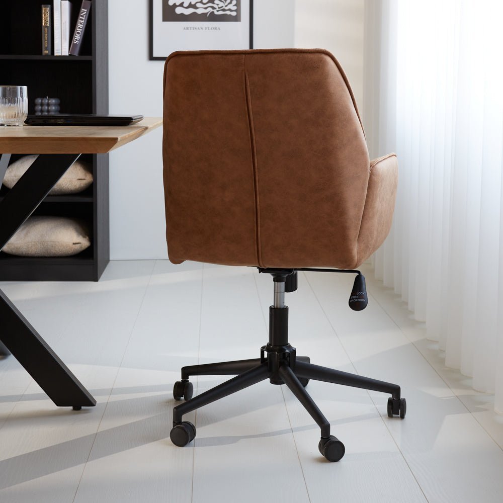 Sedia da ufficio Novan Dimehouse Cognac LxPxH 72x63x58 Tessuto Foto atmosferica diagonale vista posteriore