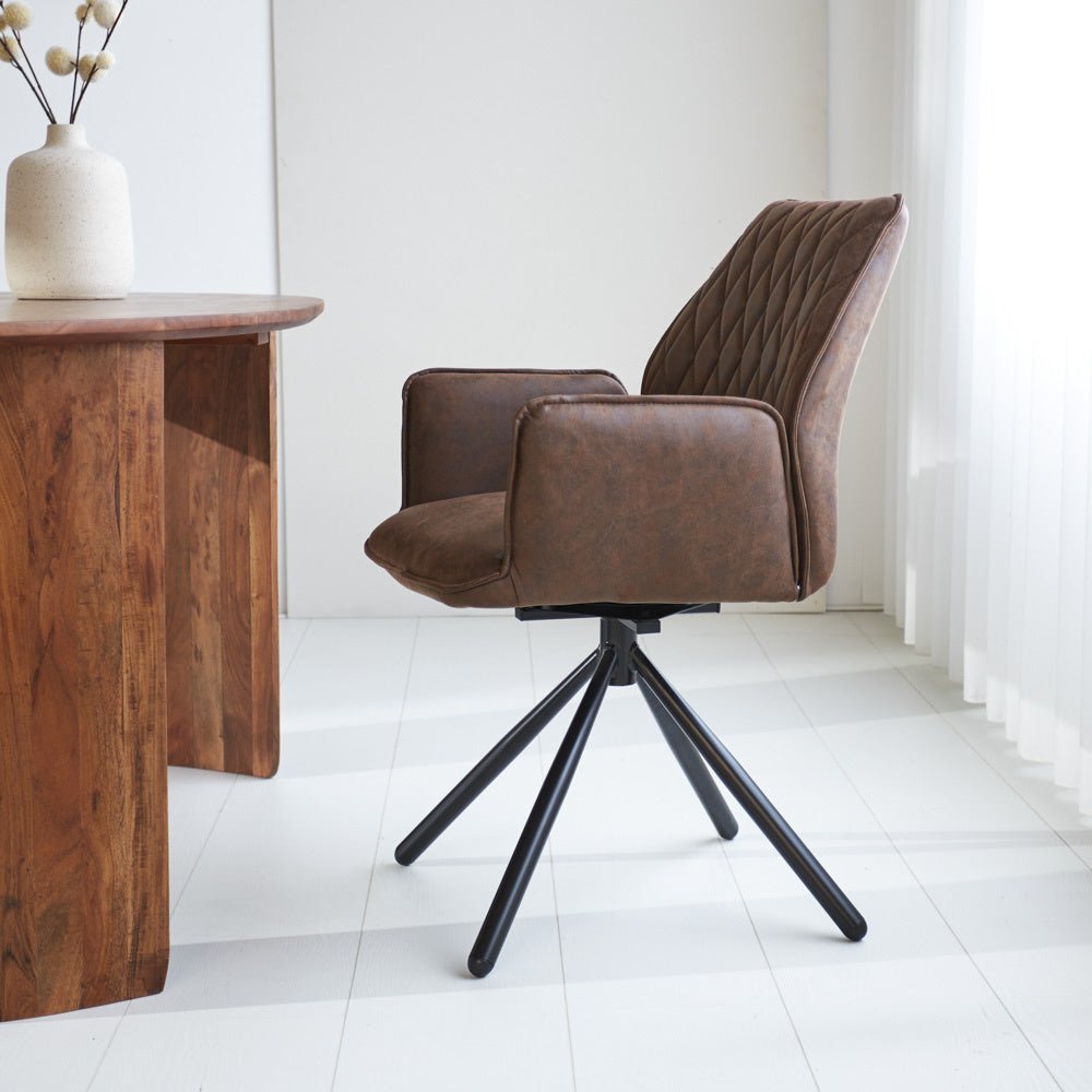 Sedia per sala da pranzo Novan Microfibra Dimehouse Marrone LxPxH 71x64x56 Tessuto Foto atmosferica vista laterale