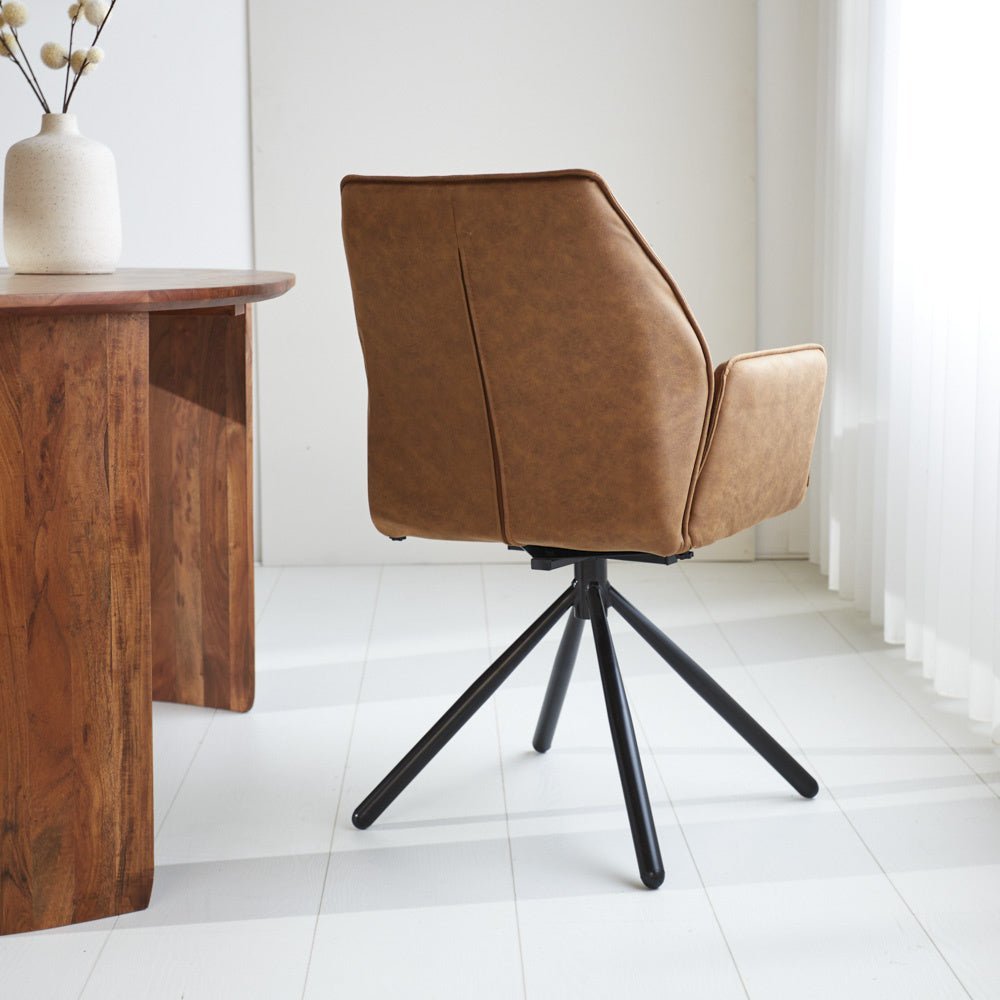 Sedia per sala da pranzo Novan Microfibra Dimehouse Cognac LxPxH 71x64x56 Tessuto Foto atmosferica diagonale vista posteriore