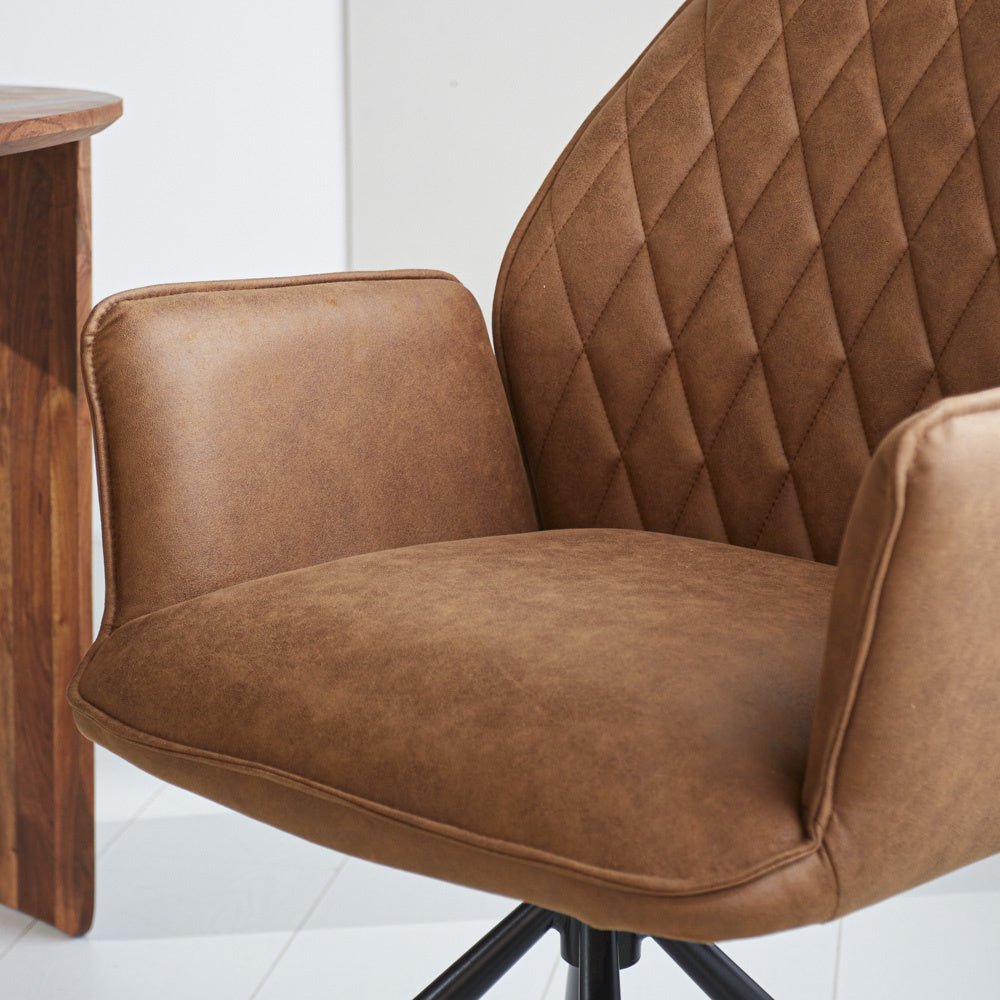 Sedia per sala da pranzo Novan Microfibra Dimehouse Cognac LxPxH 71x64x56 Tessuto Foto di dettaglio atmosferico