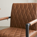 Sedia per sala da pranzo Ruben Dimehouse Cognac LxPxH 71x59x58 Ecopelle Dettaglio fotografico atmosferico