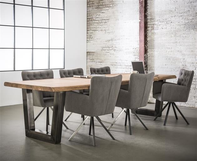 Tavolo da pranzo Tristan DH Interior Acacia LxPxH 308x117x10 Legno di acacia Foto atmosferica vista frontale diagonale