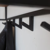 Appendiabiti Niels DH Interior Acacia LxLxH 102x37x30 Legno di acacia Atmosfera foto diversa