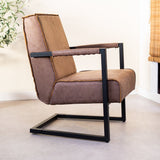 Poltrona Tigre Dimehouse Tortora LxLxH 69x58x49 Ecopelle Foto atmosferica vista laterale