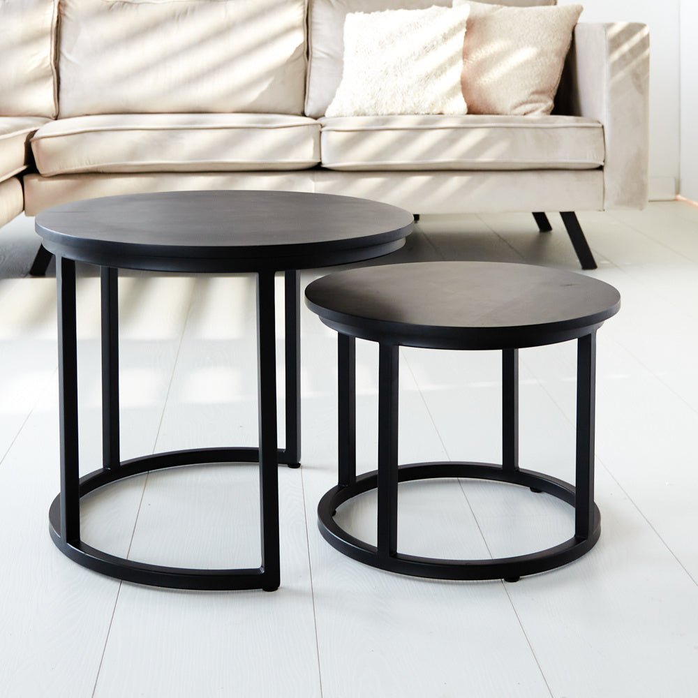 Tavolino Rosa Dimehouse Nero LxPxH 56x55x47 Legno di mango Vista frontale della foto suggestiva