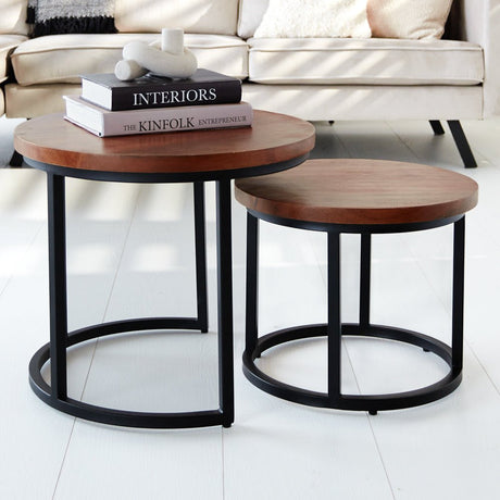 Tavolino Rosa Dimehouse Marrone LxPxH 56x55x47 Legno di mango Foto atmosferica vista frontale diagonale