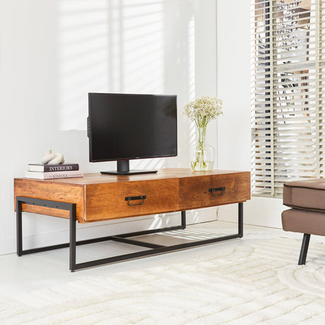 Mobili TV Emma Dimehouse Marrone LxPxH 148x82x52 Legno di mango Foto atmosferica vista frontale diagonale