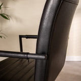 Sedia per sala da pranzo Bras Dimehouse Nero LxWxH 73x59x58 Ecopelle Dettaglio fotografico atmosferico