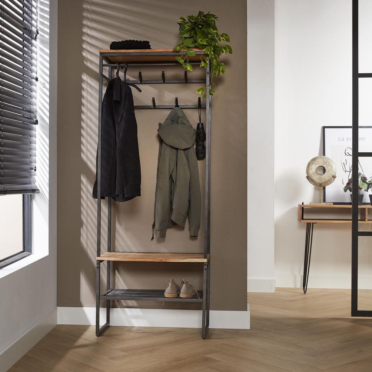 Appendiabiti Karl DH Interior Acacia LxLxH 182x70x35 Legno di acacia Foto atmosferica vista frontale