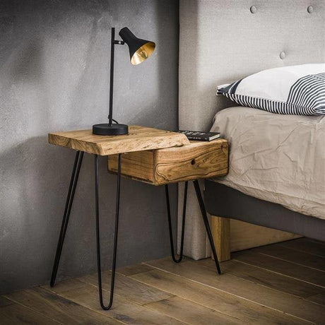 Comodino Aberdeen DH Interior Acacia LxLxH 63x42x25 Legno di acacia Foto ambientale vista frontale diagonale