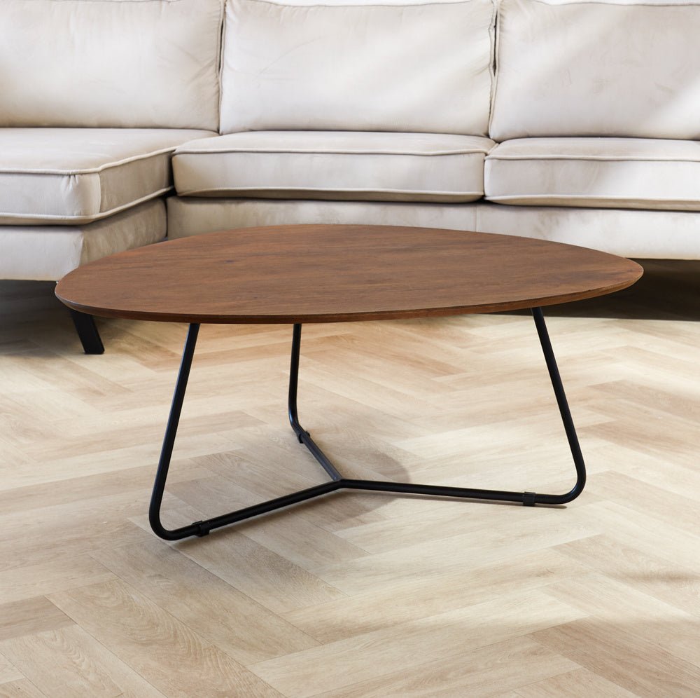 Tavolino Zoë Noce Dimehouse Marrone LxPxH 91x82x23 Legno di mango Foto atmosferica vista frontale diagonale