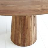 Tavolo da pranzo Amelia Dimehouse Rovere LxPxA 188x108x11 Legno di acacia Foto suggestiva vista diagonale frontale
