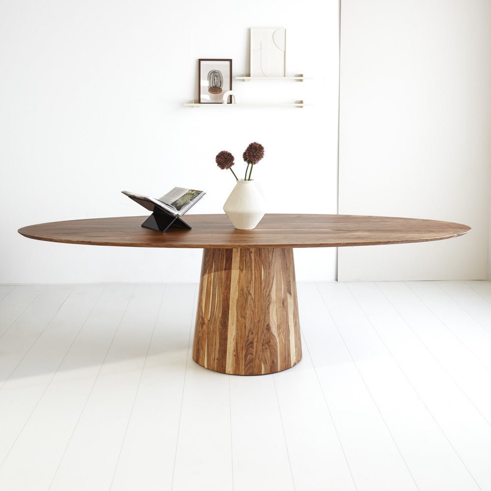 Tavolo da pranzo Amelia Dimehouse Rovere LxPxH 268x108x11 Legno di acacia Foto suggestiva vista diagonale frontale
