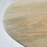 Tavolino Rory Rovere Dimehouse Rovere LxPxH 62x45x45 Legno di mango Dettaglio fotografico atmosferico