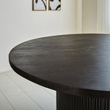 Tavolo da pranzo Elora Dimehouse Nero LxPxA 155x155x9 Legno di mango Foto atmosferica diversa
