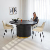 Tavolo da pranzo Elora Dimehouse Nero LxPxA 155x155x9 Legno di mango Foto atmosferica in situazione