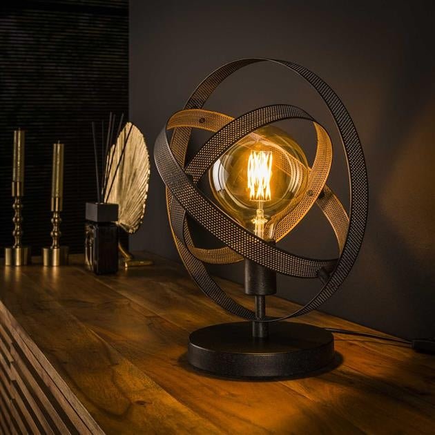 Lampada da tavolo Yari DH Interior Nero LxLxH 44x39x27 Metallo Foto atmosferica vista frontale diagonale