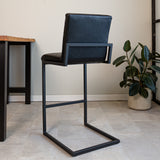 Sgabello Kuba Dimehouse Nero LxPxH 93x58x53 Ecopelle Atmosferica foto diagonale vista posteriore