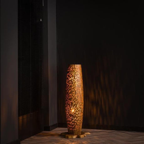 Lampada da terra Elia DH Interni Legno di teak Teak Foto atmosferica vista frontale diagonale