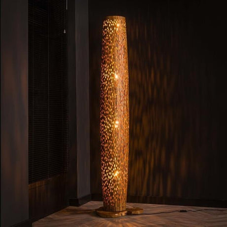 Lampada da terra Elia DH Interni Legno di teak Teak Foto atmosferica vista frontale diagonale