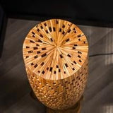 Lampada da terra Elia DH Interni Legno di Teak Teak Foto di dettaglio atmosferico