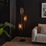 Lampada da terra Jeff DH Interior Black Metal Foto atmosferica vista frontale diagonale