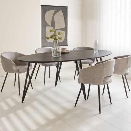 Tavolo da pranzo Cesare Dimehouse Nero LxPxH 236x116x9 Legno di mango Foto atmosferica vista frontale diagonale